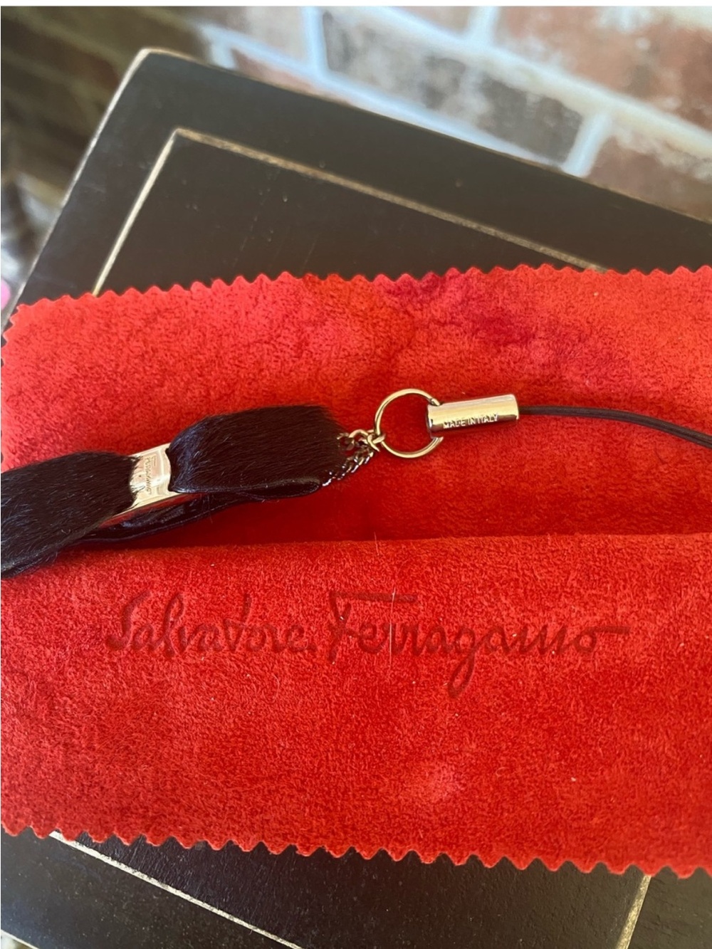 Salvatore Ferragamo Vara bow charm in black haircalf (pony hair) - Picture 5 of 6